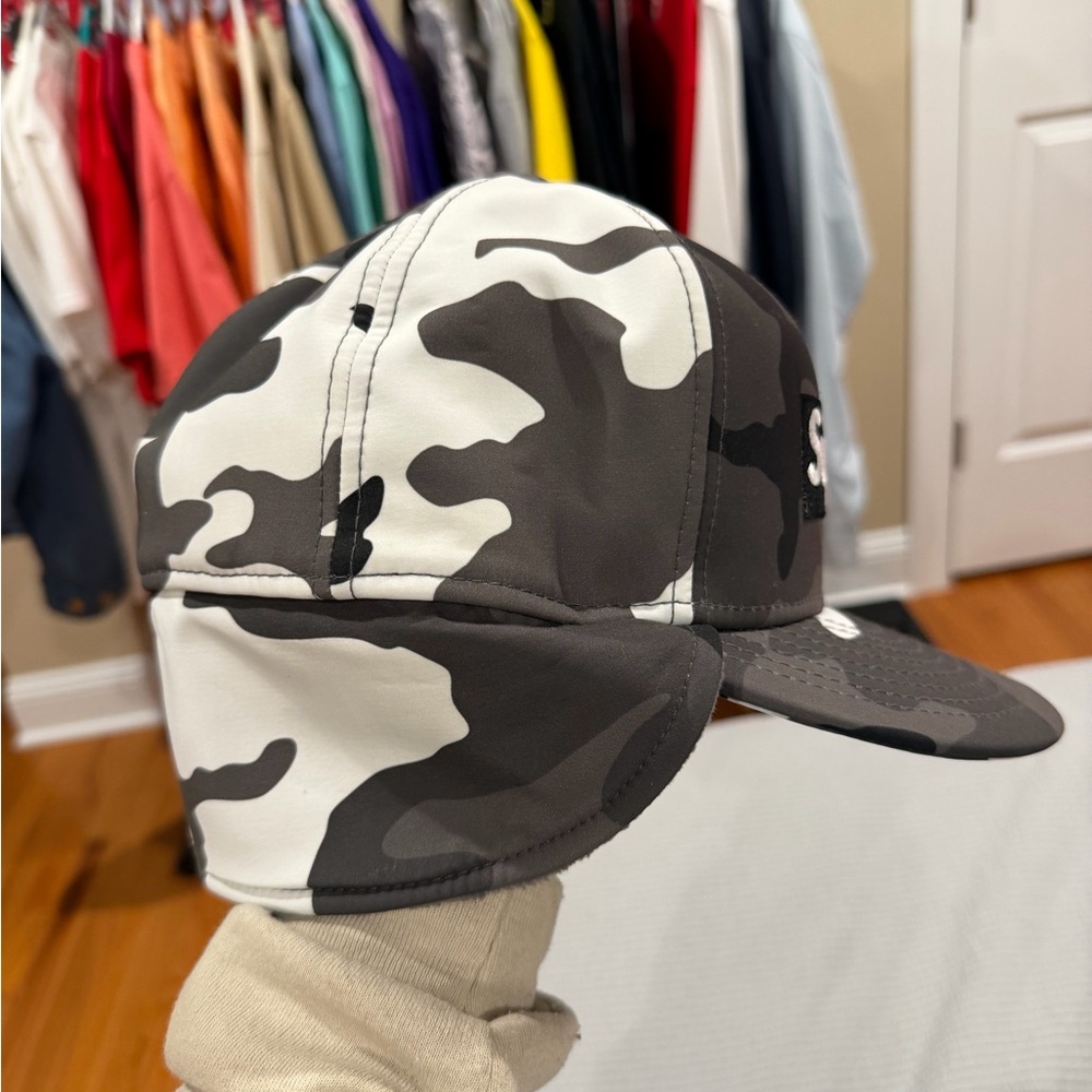 Supreme FW20 Snow Camo Black White and Gray Camouflage WINDSTOPPER New Era Hat - Picture 4 of 8